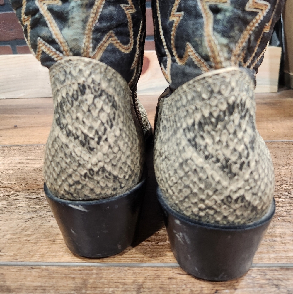 Fake Rattlesnake Cowboy Boots 10.5 Wide - Picture 4 of 7
